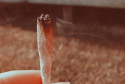 cigarette-drugs-joint-marijuana-smoke-Favim