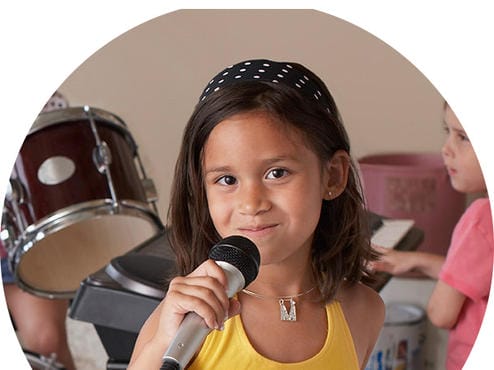girl-with-mic