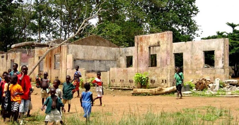 School_destroyed_by_Sierra_Leone_Civil_War