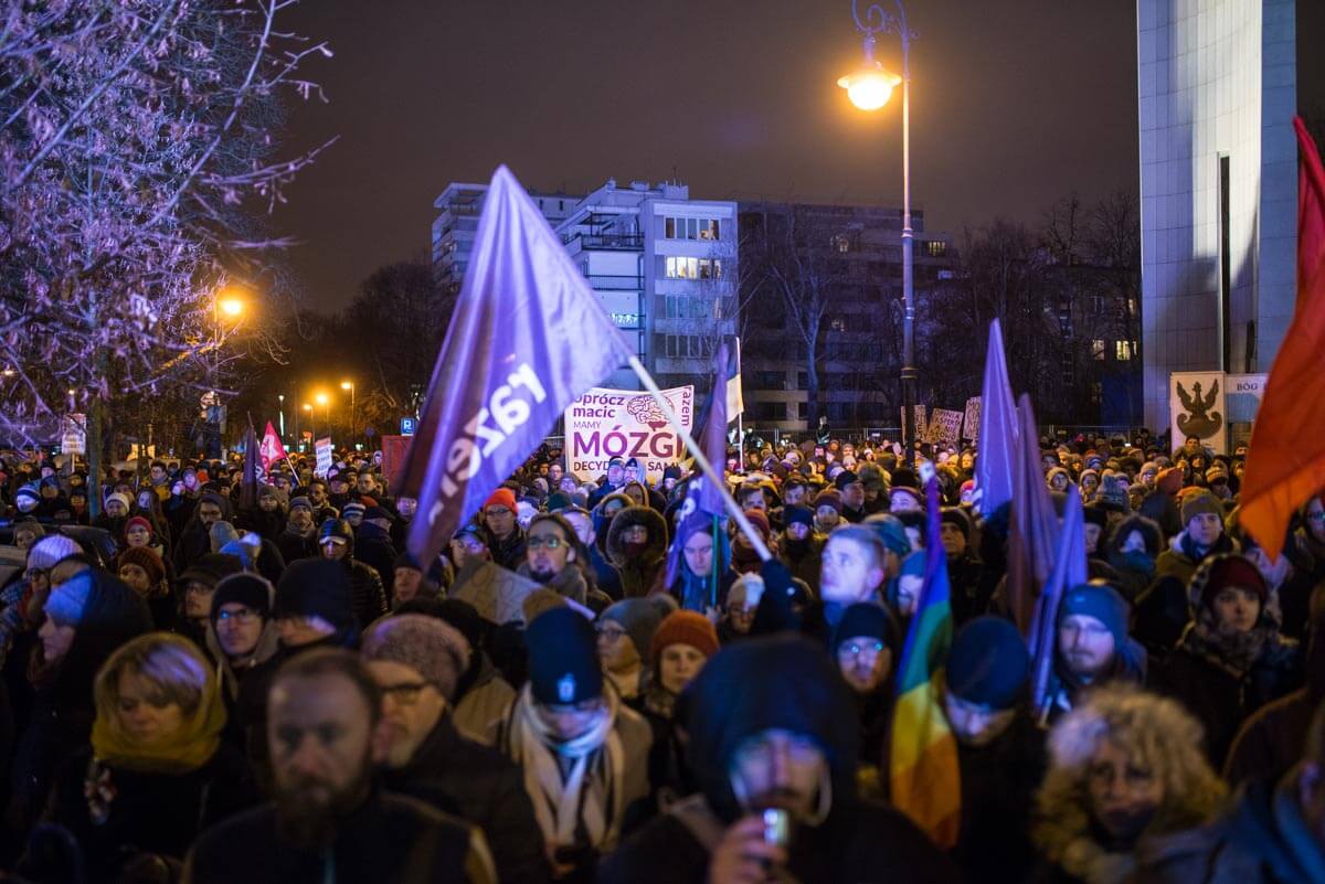 13.01.18 Demonstracja Razem po głosowaniu ws. ustawy antyaborcyjnej. Fot. Jakub Szafrański