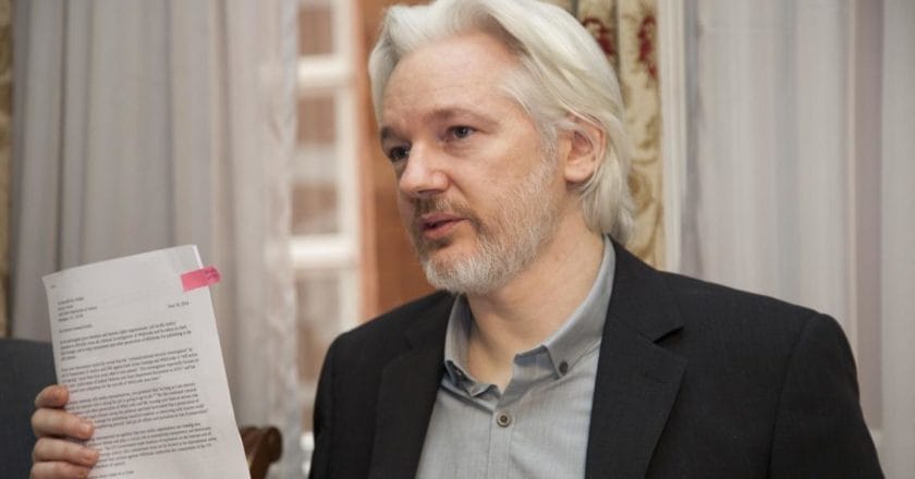 Julian-Assange-2014-Cancillería-del-Ecuador