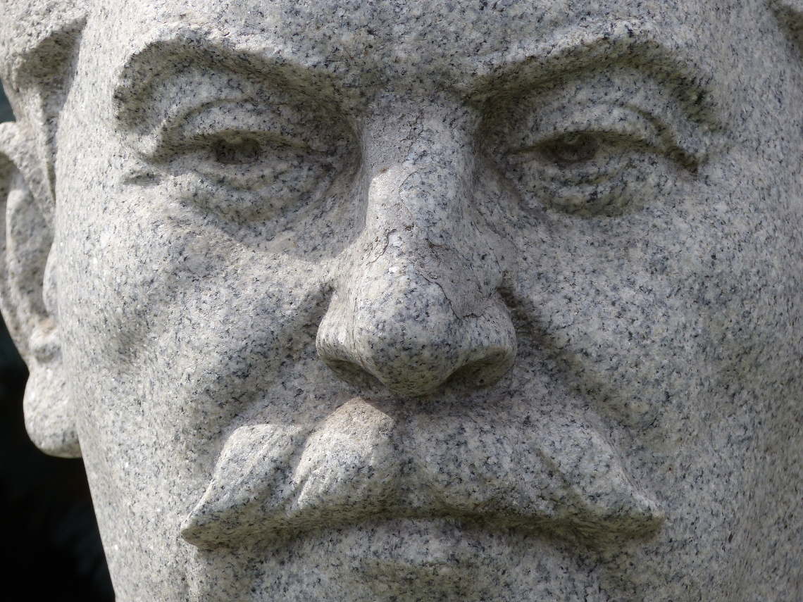 Stalin-rzeźba