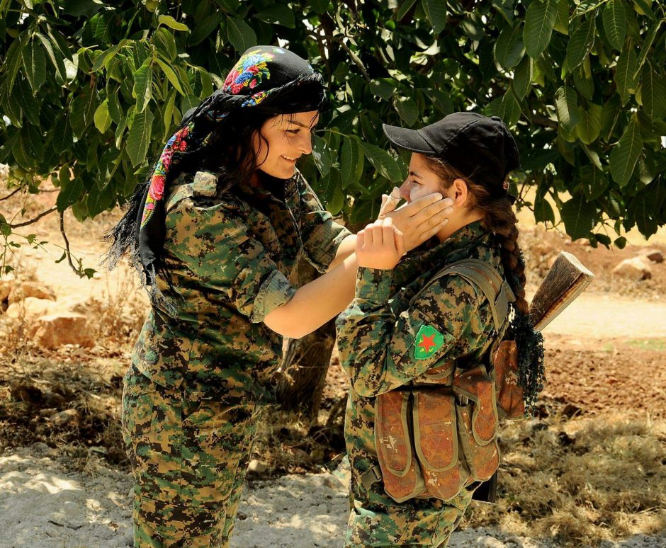Oddziały YPG. Fot. Kurdishstruggle, Flickr.com