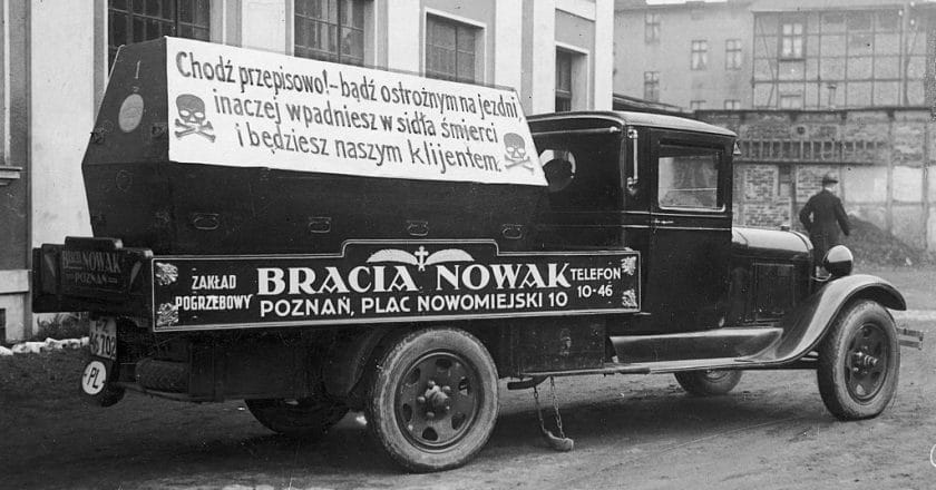 Zakład_Progrzebowy_Bracia_Nowak (1)