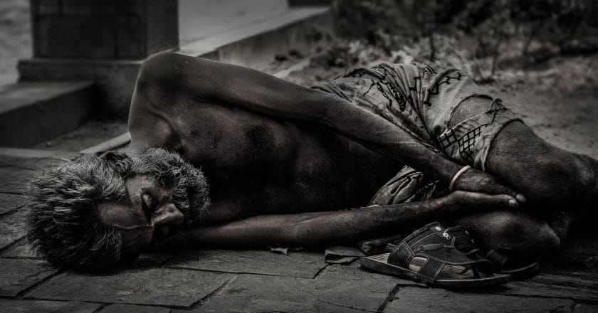 bezdomny-nierownosci-ubostwo