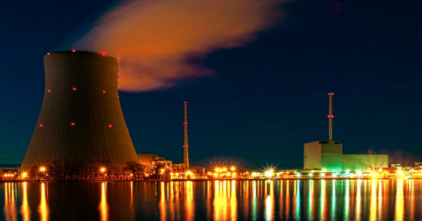 Elektrownia jądrowa Isar w Niemczech Fot. Bjoern Schwarz/Flickr.com
