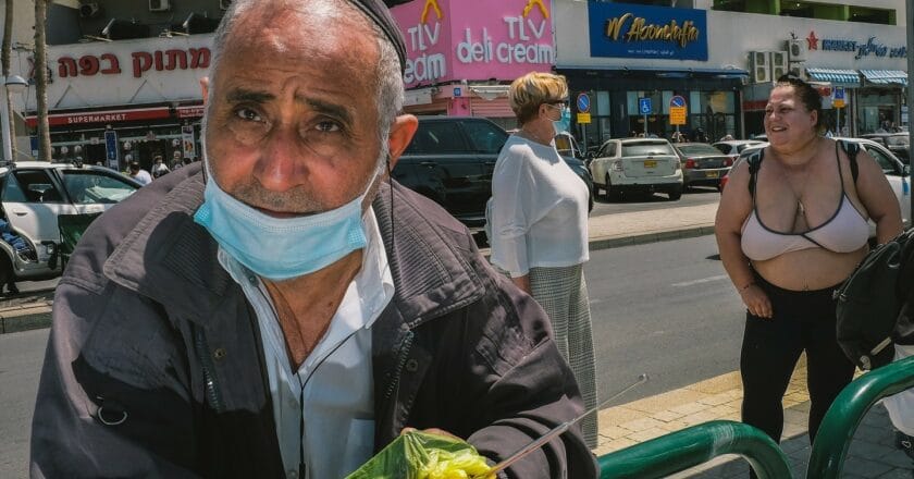 Mieszkańcy Tel Awiwu podczas pandemii Fot. amir appel/Flickr.com