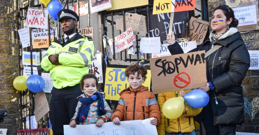 Protest antywojenny pod Ambasadą Rosji w Londynie Fot. Loco Steve/flickr.com