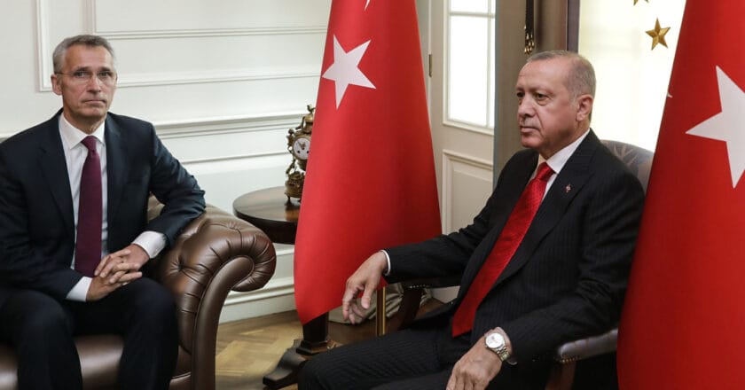 Recep Tayyip Erdogan i sekretarz generalny NATO Jens Stoltenberg Fot. NATO/flickr.com