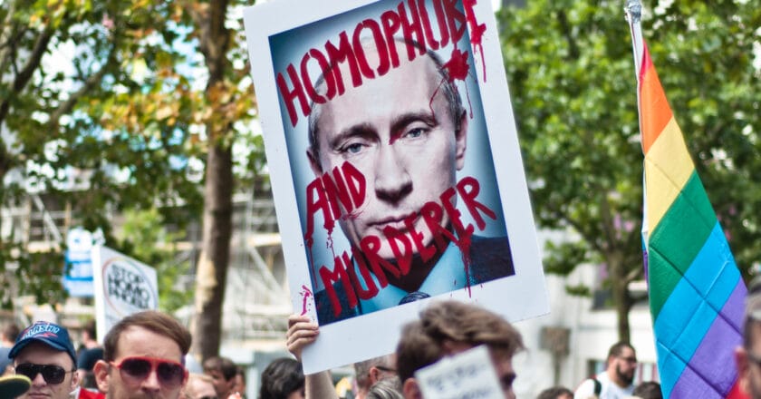 Demonstracja wsparcia dla rosyjskich środowisk LGBTQ w Berlinie Fot. Marco Fieber/flickr.com