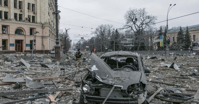 Widok na zrujnowane ostrzałem, centrum Charkowa Fot. PavelDorogoy/Depositphotos