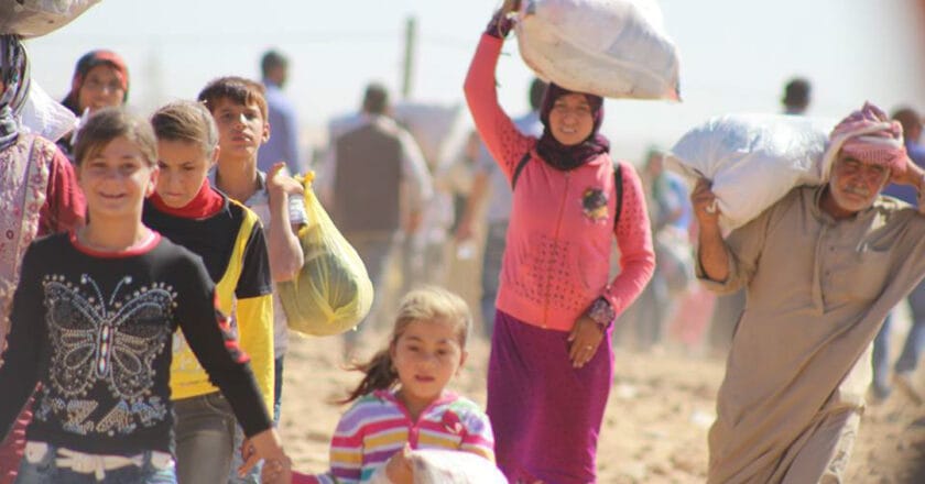 Uchodźcy i uchodźczynie z Syrii na Tureckiej granicy w mieście Suruc Fot. EU Civil Protection/flickr.com