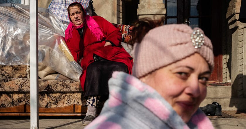 Romskie uchodźczynie z Ukrainy. Fot. UN Women/Maxime Fossat