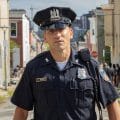 Policjant - kadr z serialu „Miasto jest nasze”