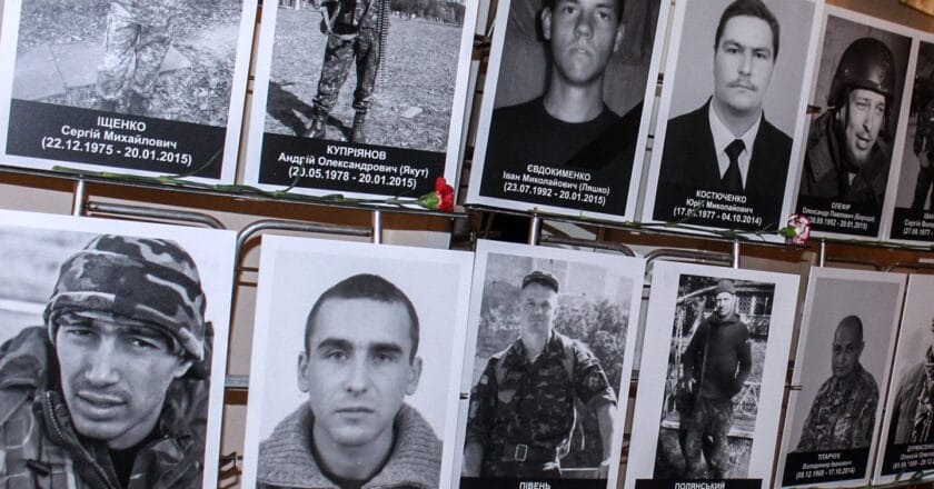 Ofiary rosyjskiej napaści na Donbas. Fot. Ministry of Defense of Ukraine/Flickr.com