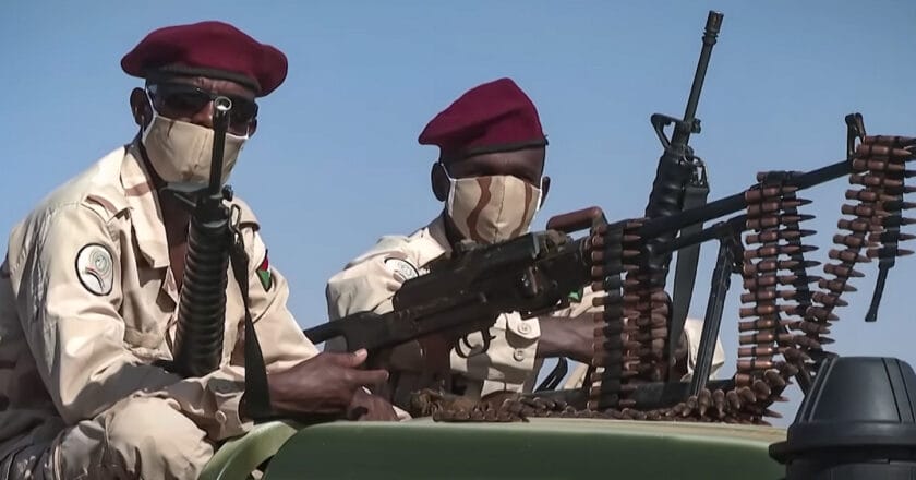 Żołnierze  sudańscy podczas parady wojskowej w Chartumie. Fot. Al Jazeera English