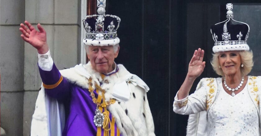 Ceremonia koronacyjna króla Karola III z dynastii Windsorów i jego małżonki Kamili. Fot. Isaac Mayne/DCMS/Wikimedia Commons
