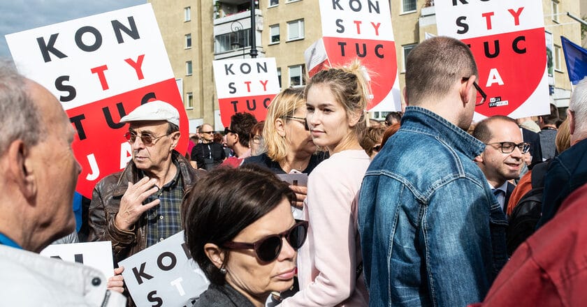 Protesty przeciwko reformie sądownictwa rządu Prawa i Sprawiedliwości. Fot. Jakub Szafrański