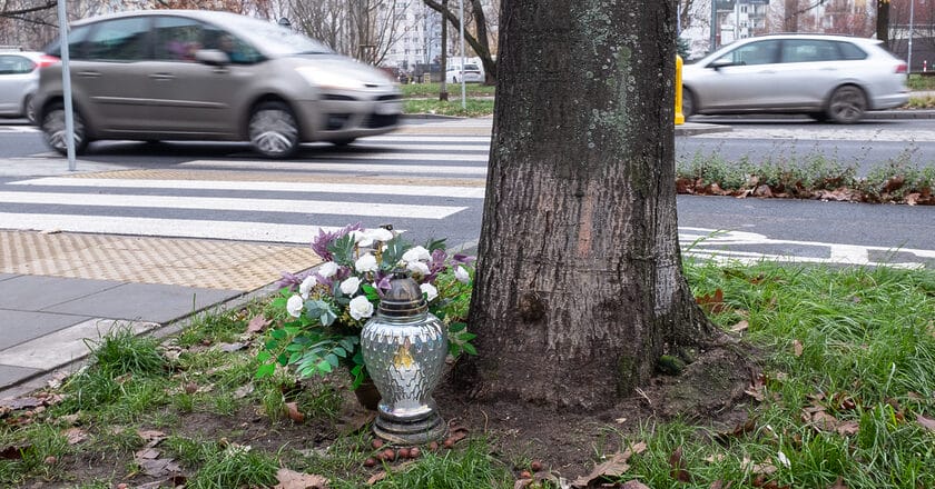 Miejsce tragicznego wypadku na ulicy Sokratesa w Warszawie. Fot. Jakub Szafrański