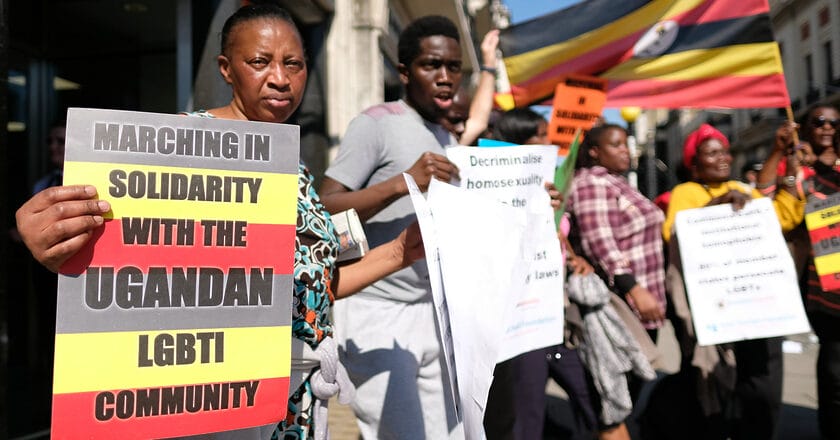 Marsz solidarności z ugandyjską społecznością LGBT+ w Londynie. Fot. Alisdare Hickson/Flickr.com
