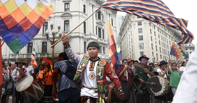 Świętowanie zwycięstwa wyborczego Evo Moralesa w Boliwii. Fot. Santiago Sito/Flickr.com