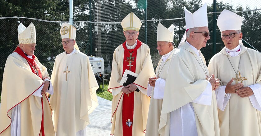Liderzy polskiego kościoła katolickiego. Fot. EpiskopatNews/Flickr.com