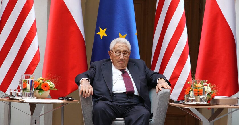 Henry Kissinger podczas debaty z Radosławem Sikorskim. Fot. MFA Poland/Flickr.com