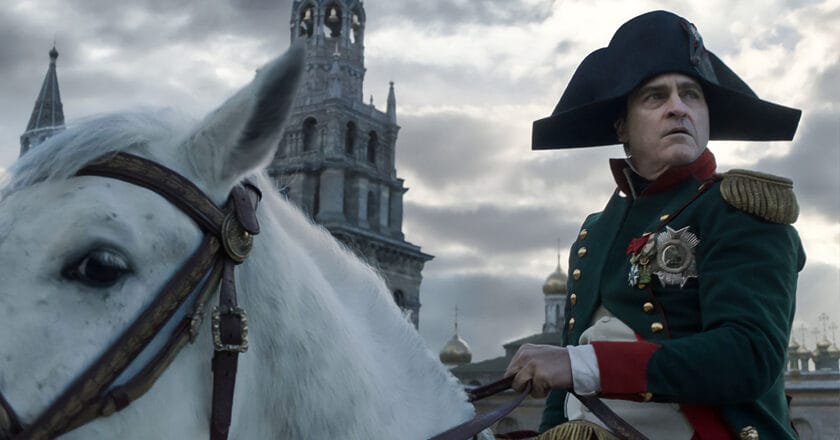 Kadr z filmu „Napoleon". Fot. Apple Studios