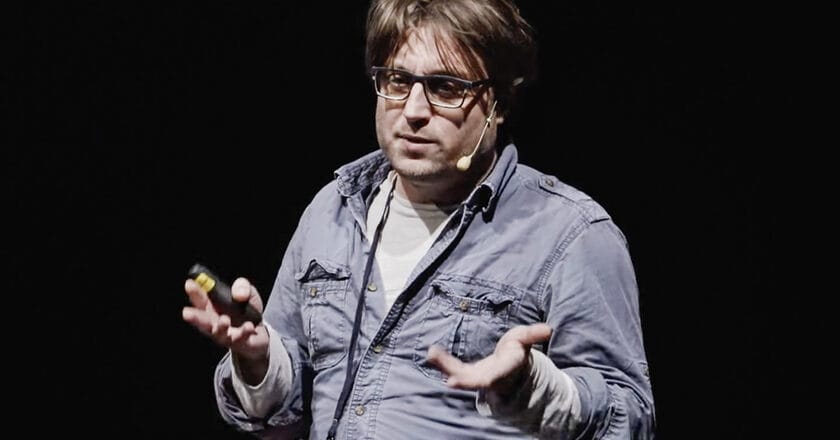 Marcin Kącki. Fot. TEDx Talks