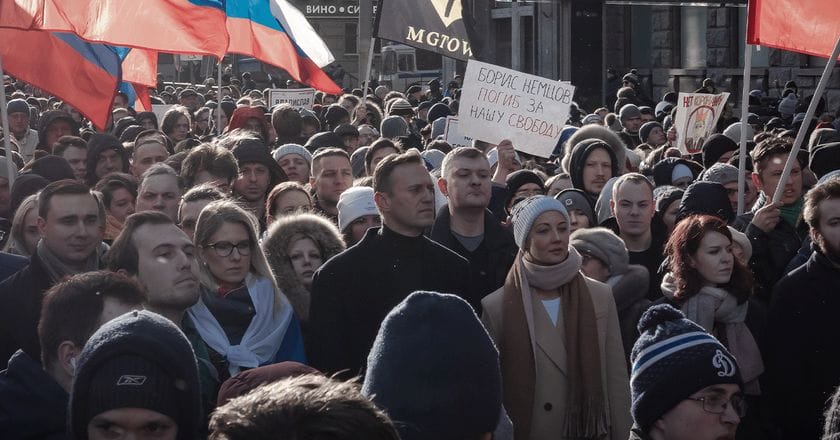 Aleksiej Nawalny z żoną Julią Nawalną podczas protestów w Moskwie. Fot. Michał Siergiejevicz/Wikimedia Commons