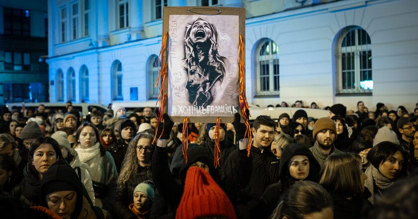 Demonstracja po śmierci zgwałconej i zamordowanej w centrum Warszawy Lizawiety. Fot. Jakub Szafrański