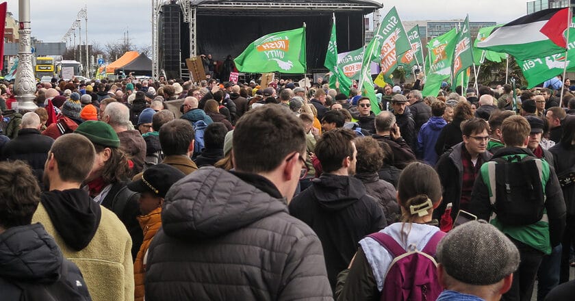 Wiec partii Sinn Féin w Dublinie. Fot. Ian Moore/Flickr.com