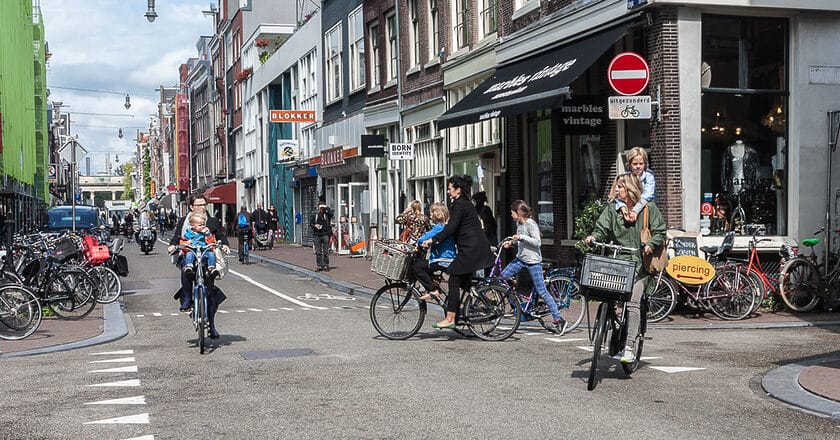 Ulica w Amsterdamie. Fot. Atauri/Flickr.com