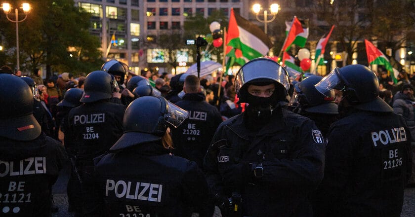 Demonstracja propalestyńska w Berlinie. Fot. Matthias Berg